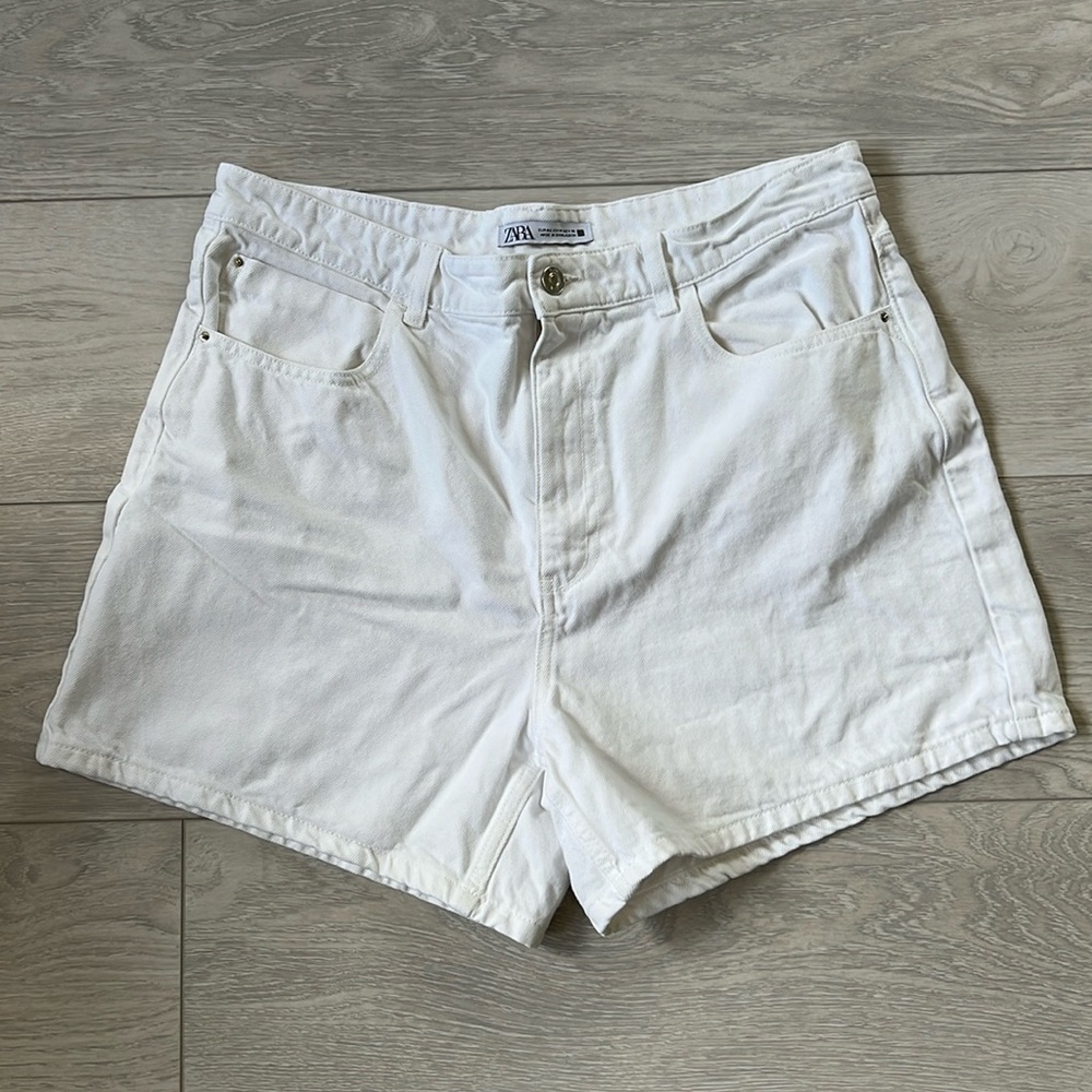 Zara Z1975 High-Waisted Mom Fit Denim Shorts Size 32 (US 14)